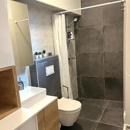 Studio apartment Iva Zagabria Esterno foto